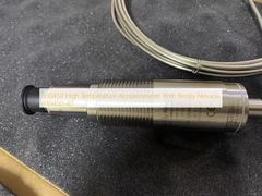 Máy đo gia tốc nhiệt độ cao 330450 từ Bently Nevada 330450-40